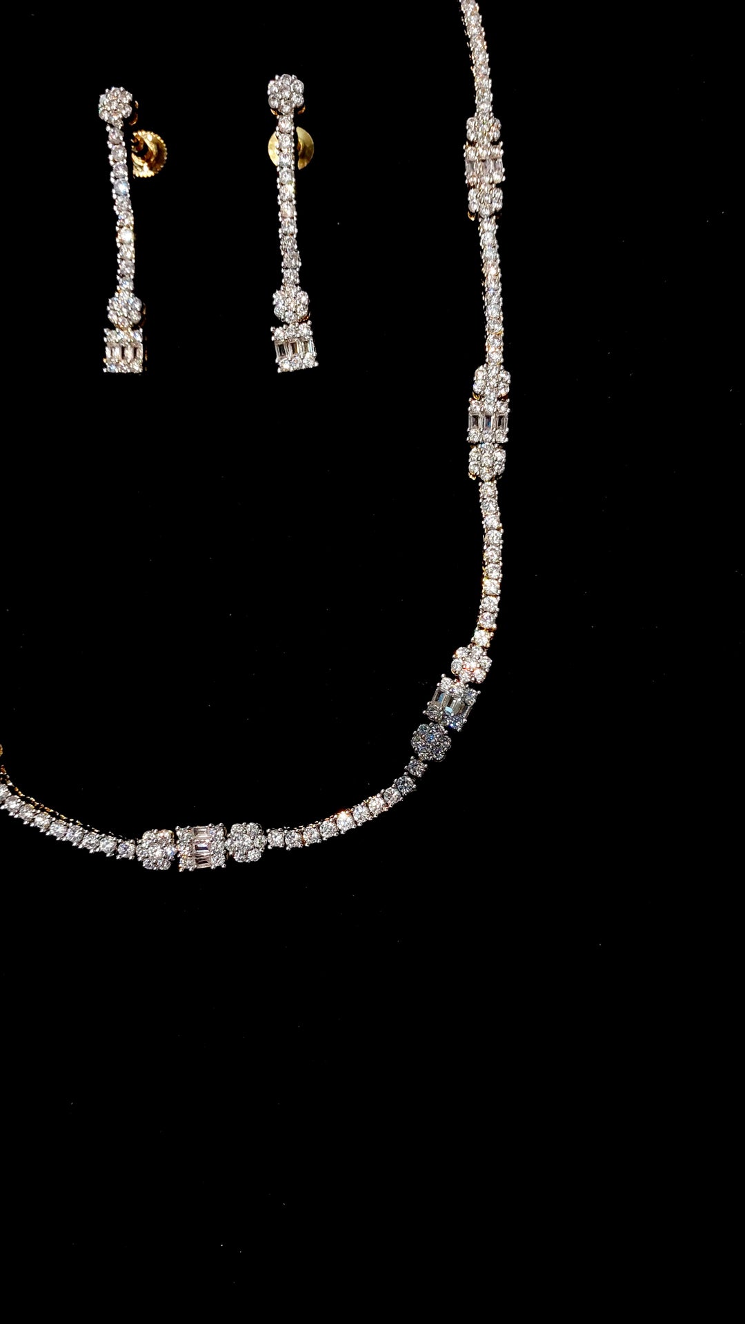 Elegant Diamond-Cubic Zirconia Sleek Necklace Set |Inaayat By Divya Taimni