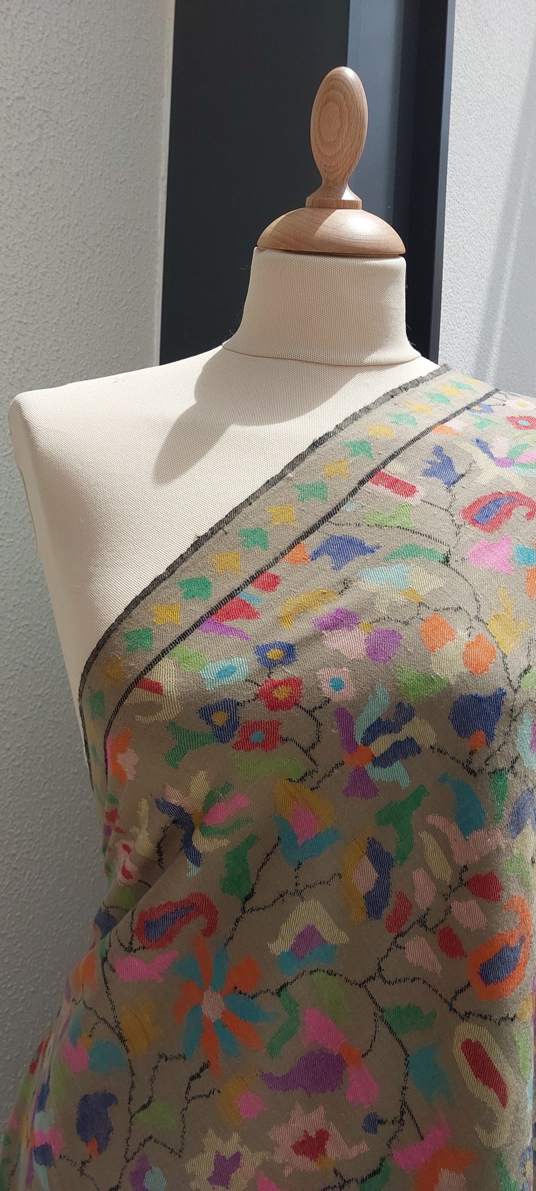 Emaan Grey Kashmiri Kani Pashmina Shawl |House Of Inaayat