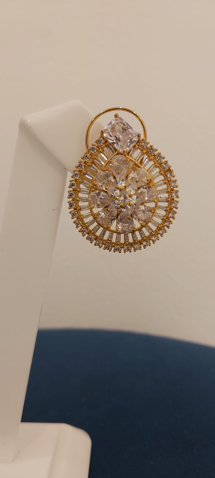 Ishani White Crystal and Gold Flower Pendant|Inaayat by Divya Taimni
