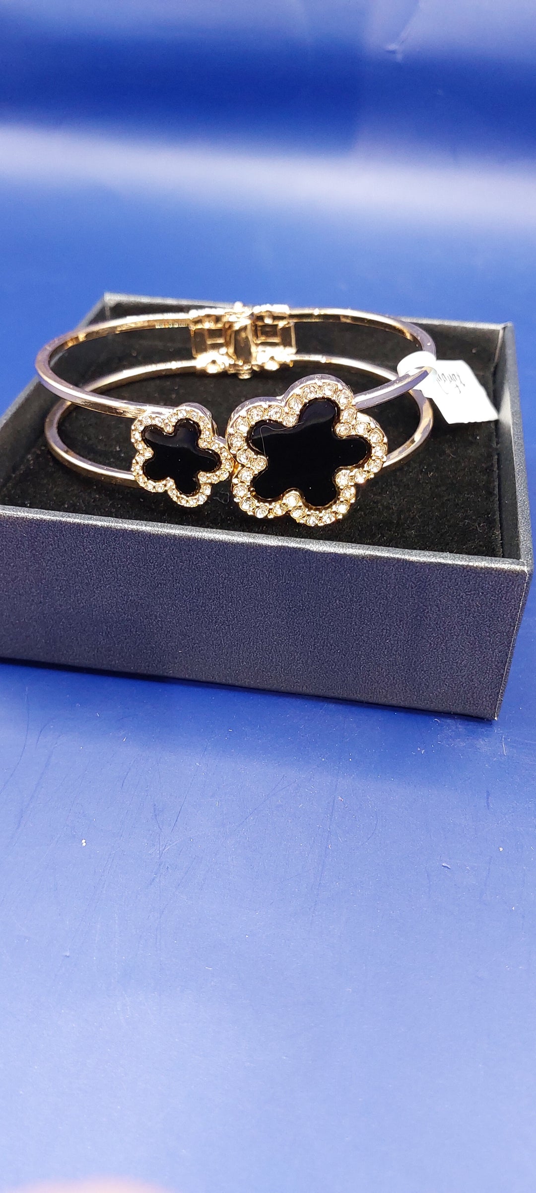 Gilded Floral Pearl Cuff Bracelet|Inaayat by Divya Tainmi