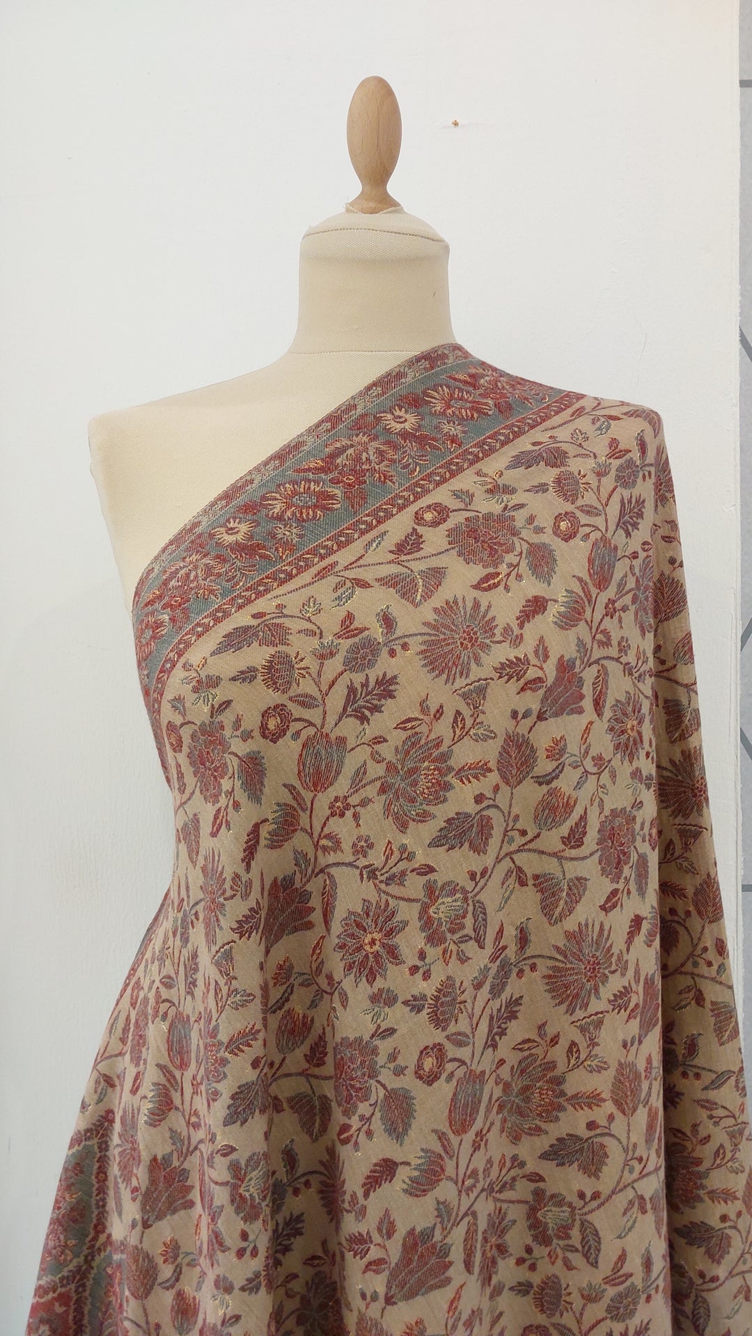 Bhoomi Beige & marrow Cashmere Shawl |House Of Inaayat
