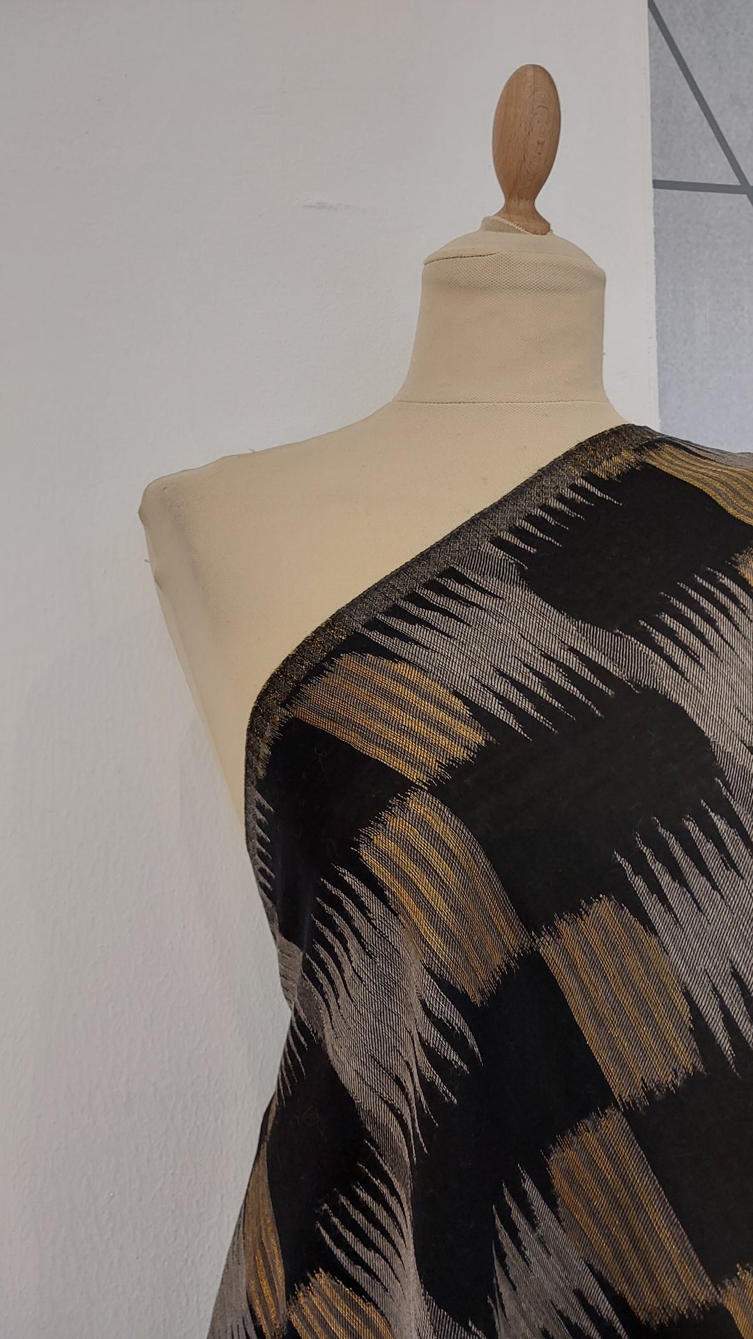 Ikat Design Cashmere Scarf in Wine Colour | House of Inaayat