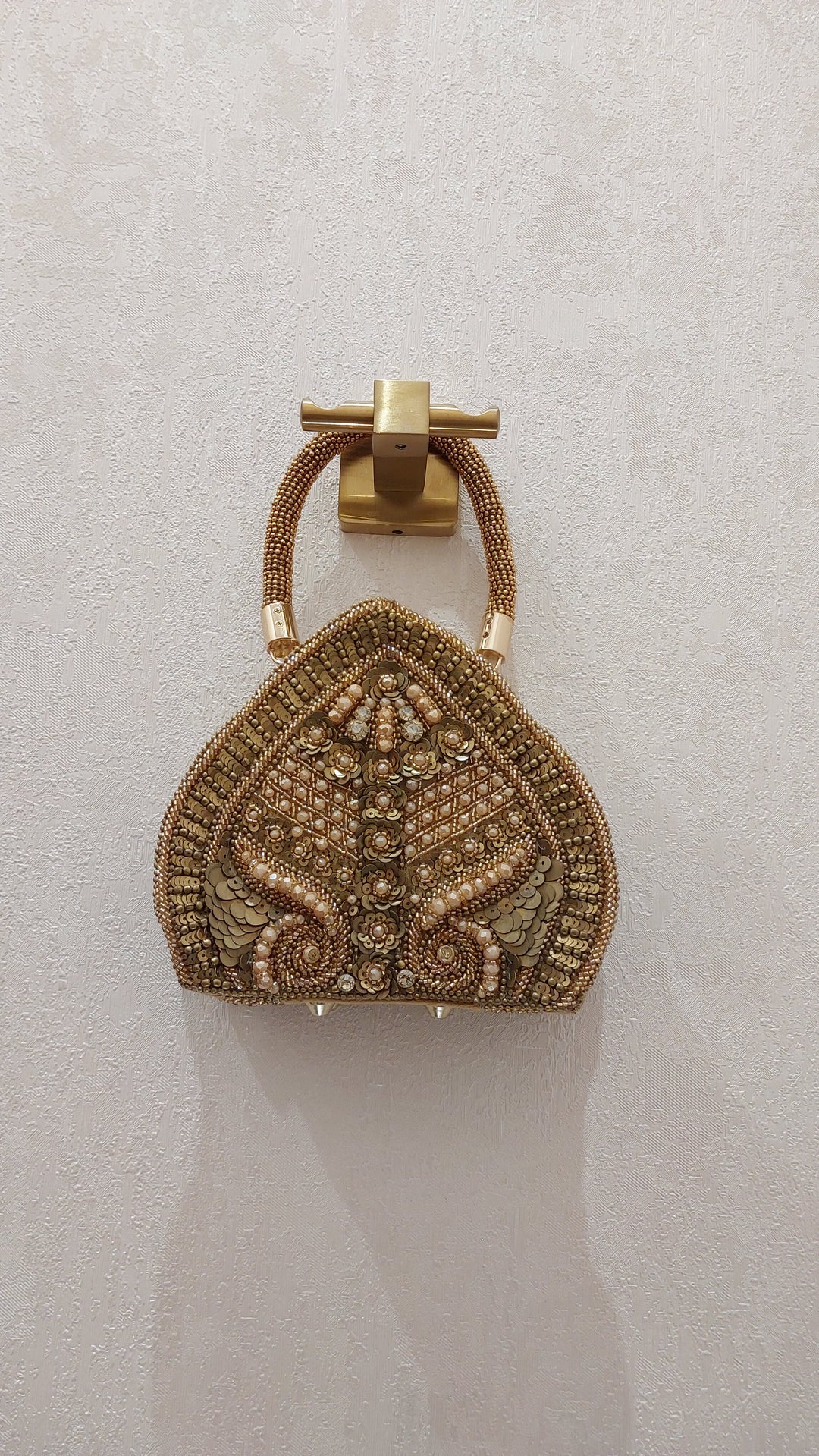 Elegant Beaded Handbag| Al Falah