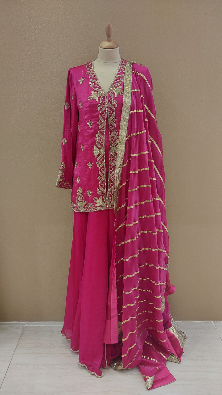 Hot Pink Embroidered Kurti Set| AURAROZE