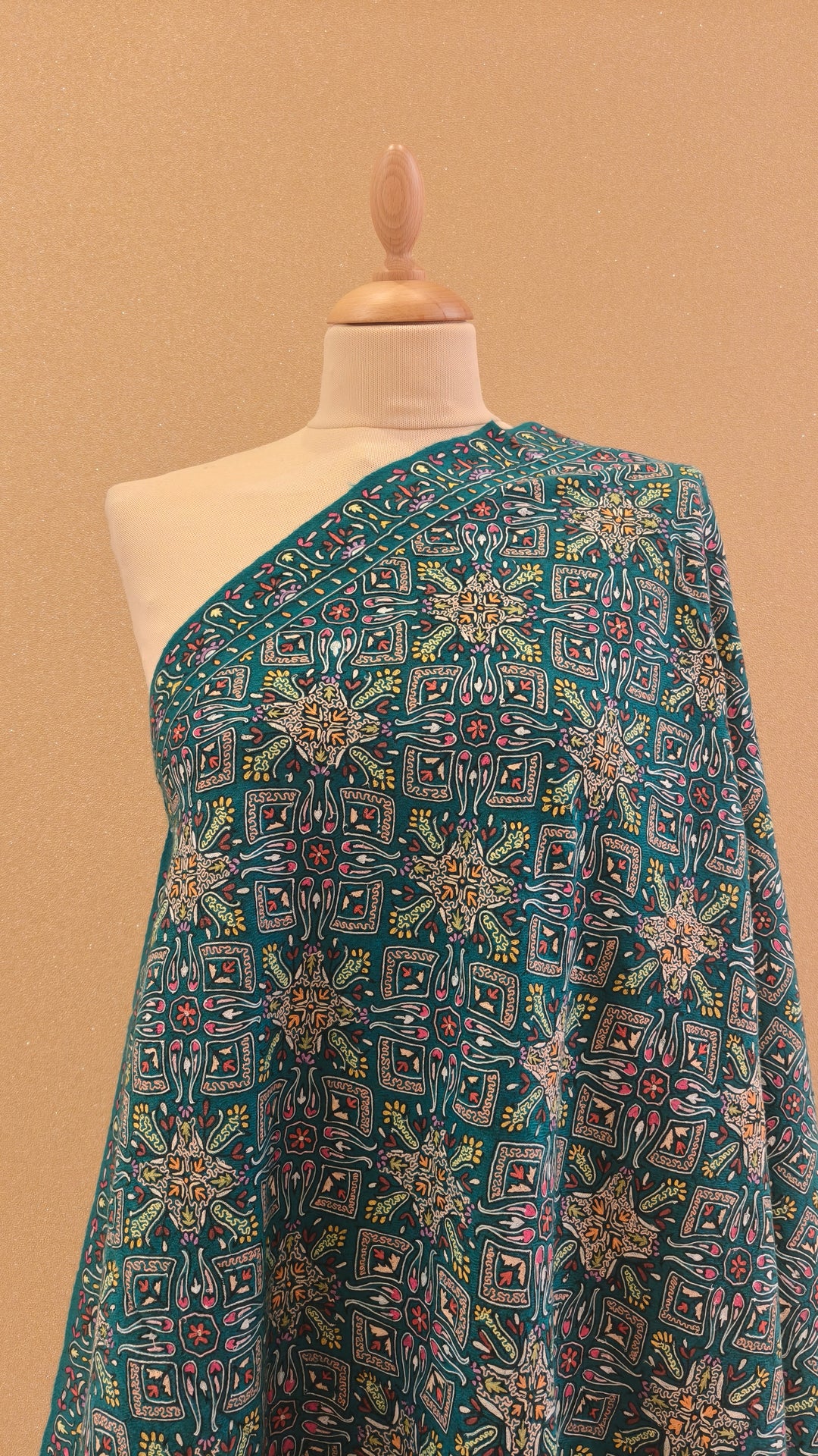 Turquoise Sozni Jamawar Pashmina Shawl|House Of Inaayat