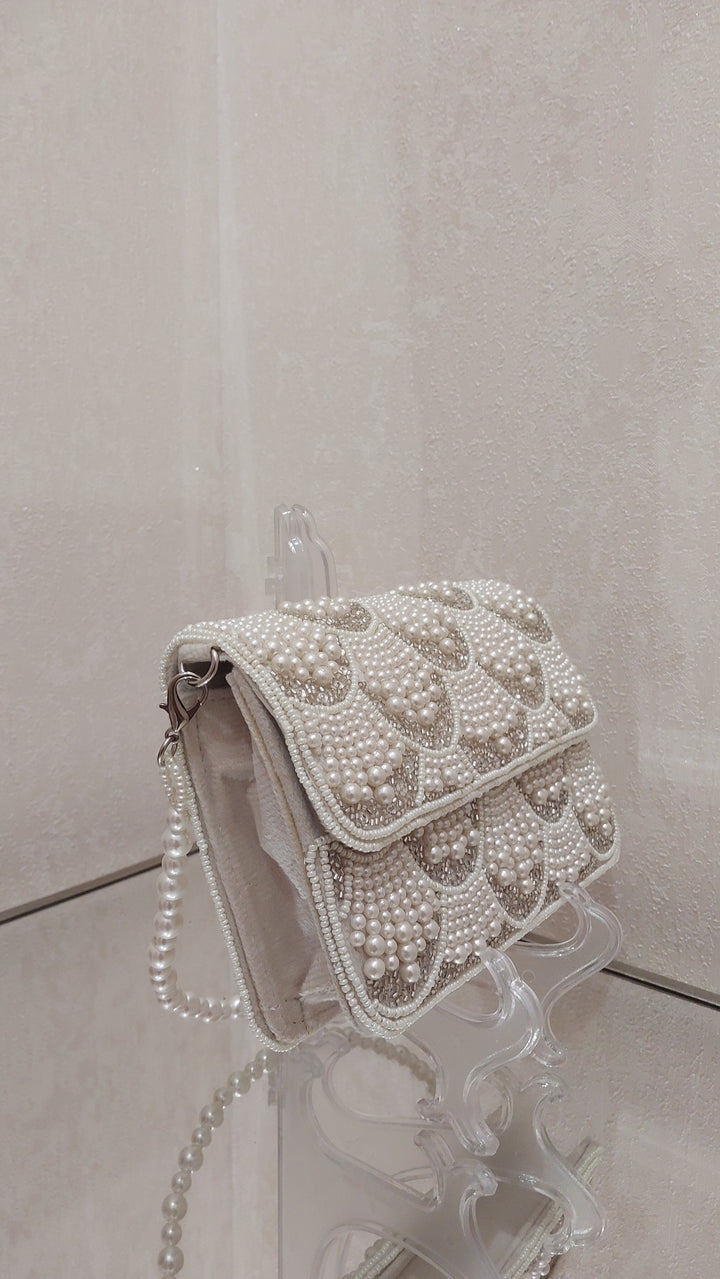 Ivory Pearl Scalloped Clutch| Al Falah