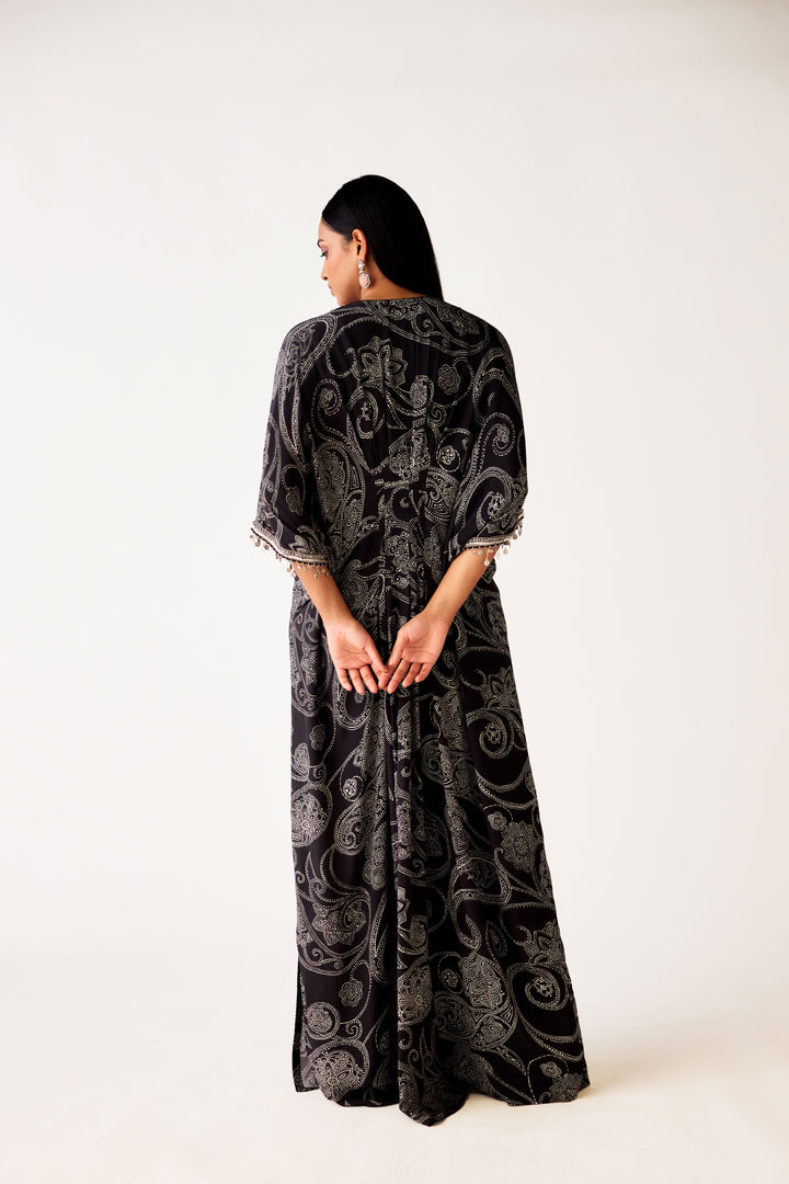 Midnight Black Kaftan | Basanti Kapde Aur Koffee