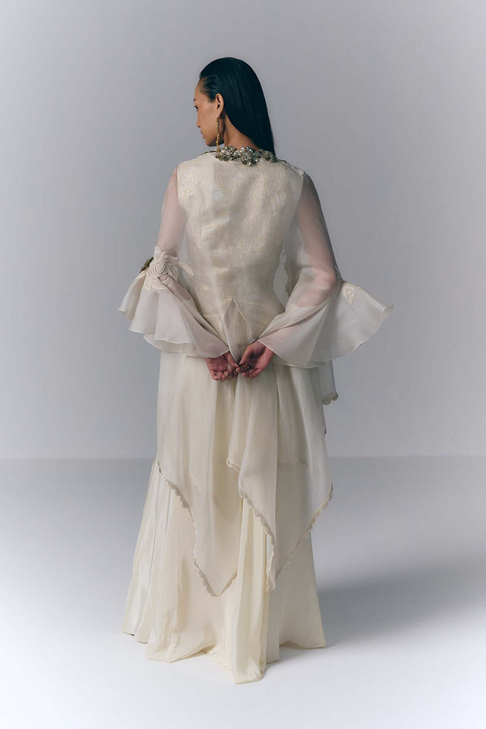 Ivory Bloom Cape Set|VARUN BAHL