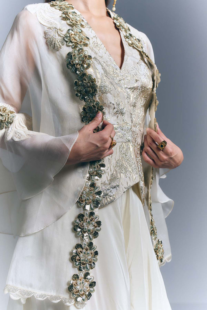Ivory Bloom Cape Set|VARUN BAHL