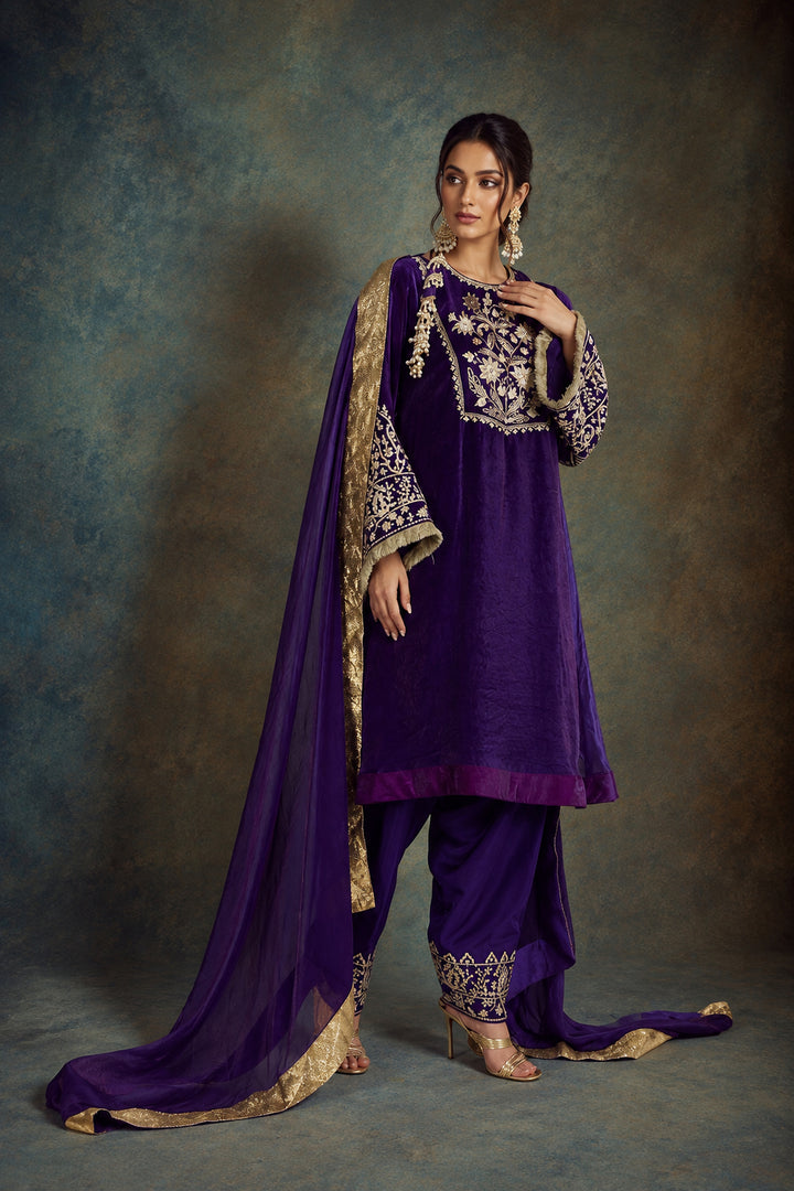 Shahi Jamuni Kashmiri Suit| AURAROZE