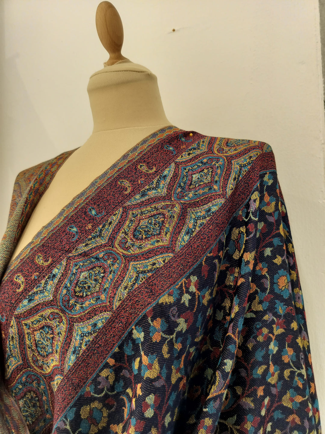 Janvi Midnight Mixed Cashmere Stole | House of Inaayat