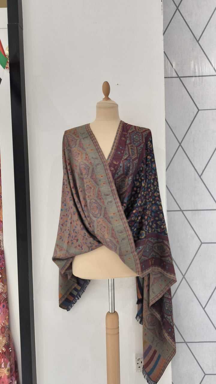 Janvi Midnight Mixed Cashmere Stole | House of Inaayat