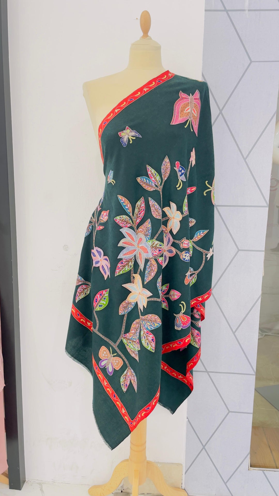 Shipra Forest Green Kalamkari Pashmina Scarf | House of Inaayat