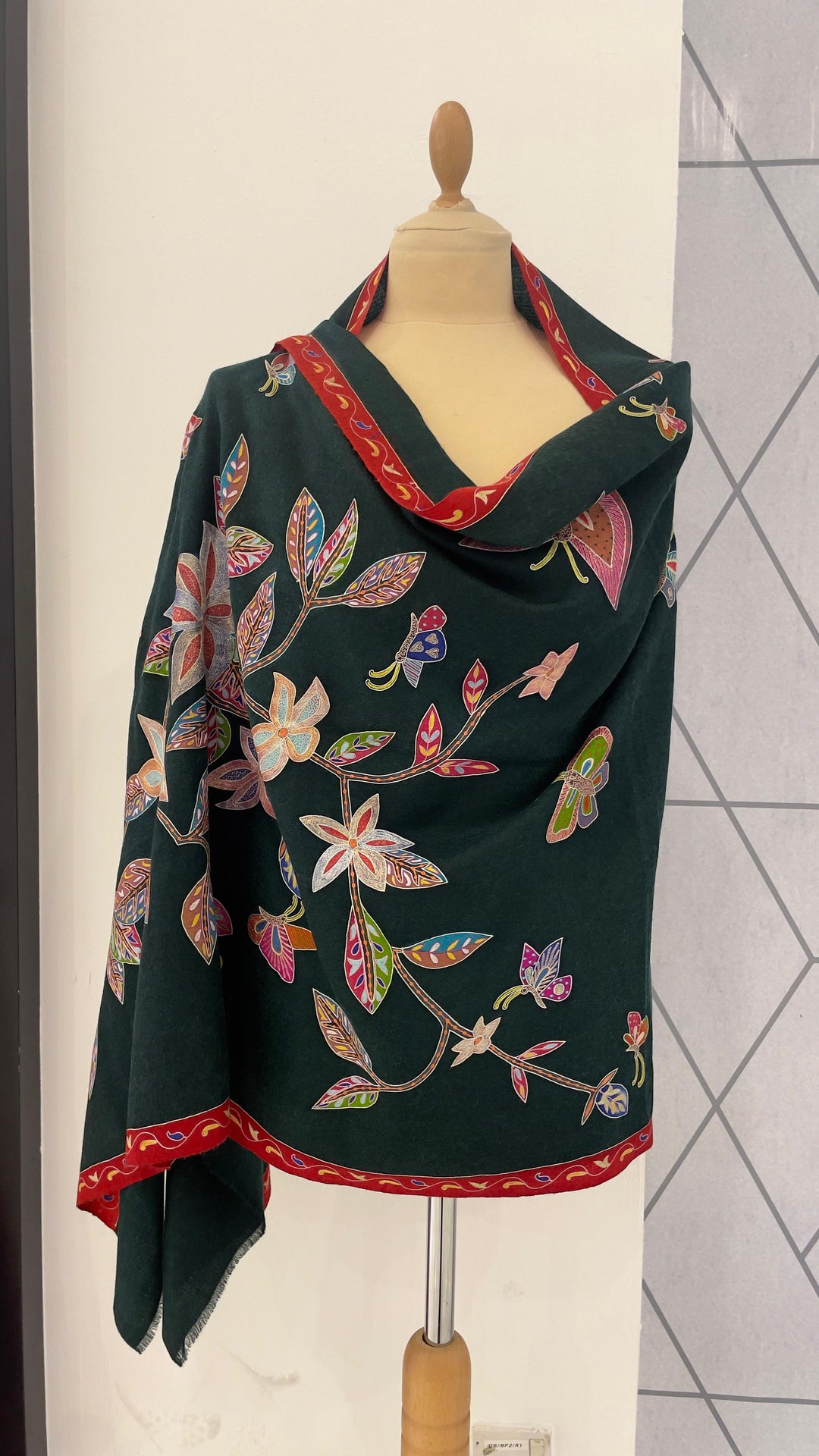 Shipra Forest Green Kalamkari Pashmina Scarf | House of Inaayat