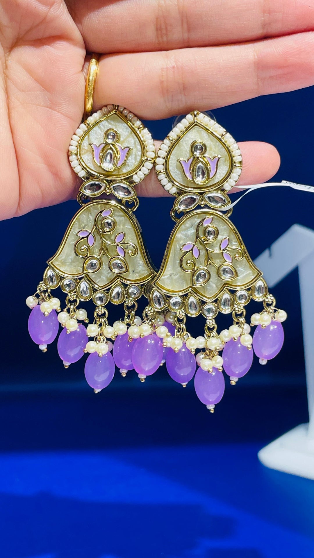 Lavender Minamilist with Drops Earring |Inaayat by Divya Taimni