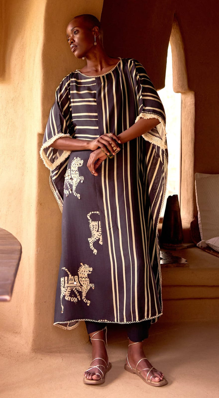 Black Stripes Abstract Kaftan Resort Set | Basanti Kapde Aur Koffee