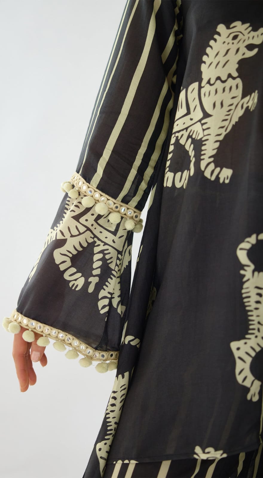 Black Stripes Abstract Co-ord Set | Basanti Kapde Aur Koffee
