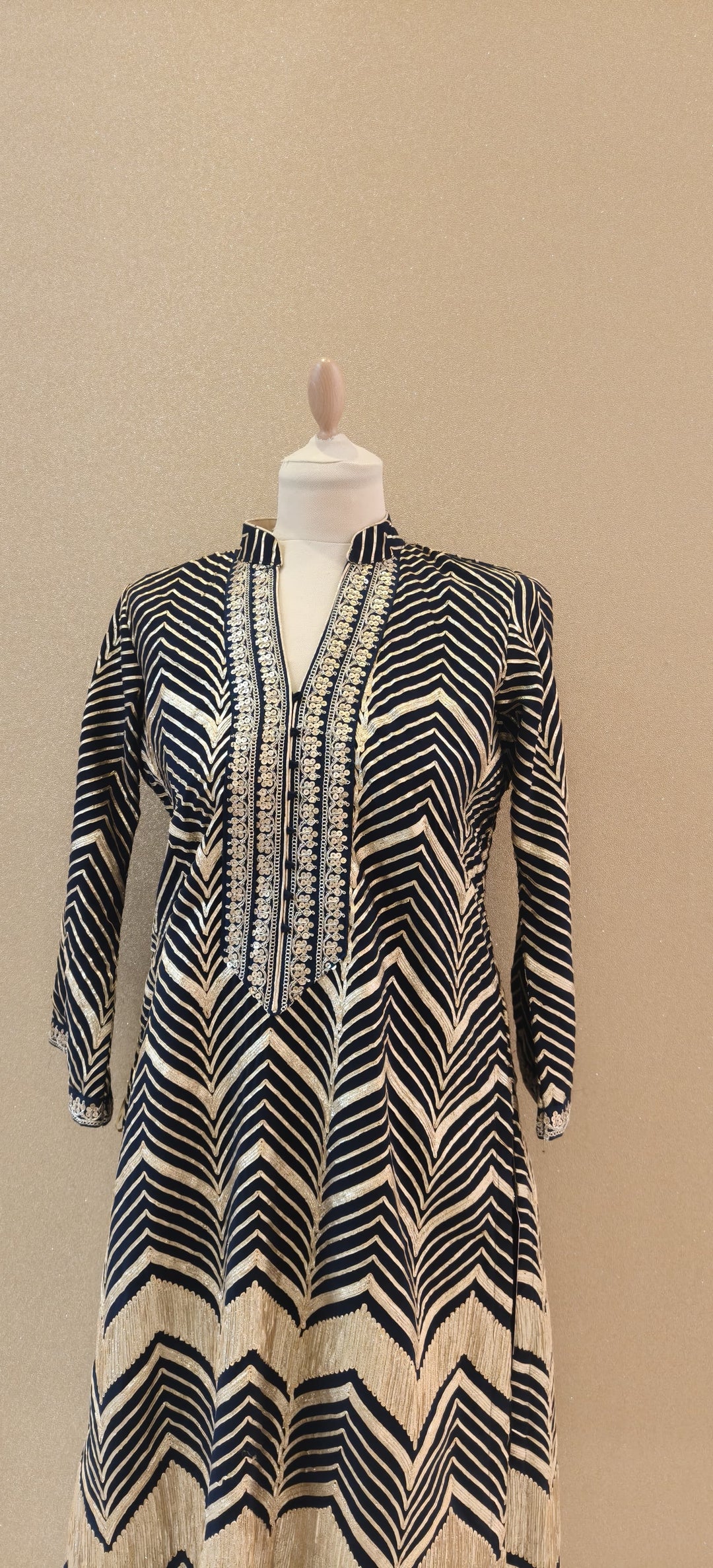 Midnight Blue Hand-Embroidered Suit Set|Kuwarani Ritu