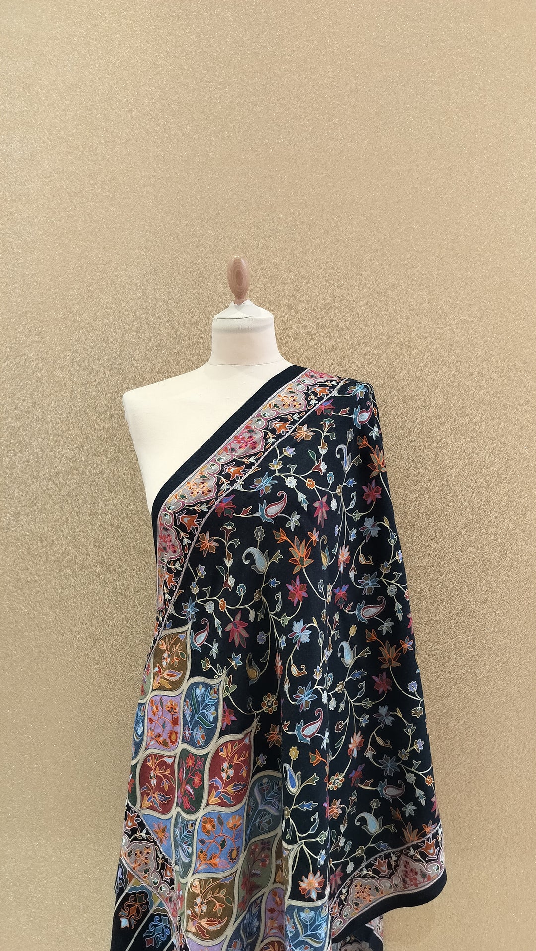 Midnight Onyx Floral Mosaic Embroidered Wrap|House Of Inaayat