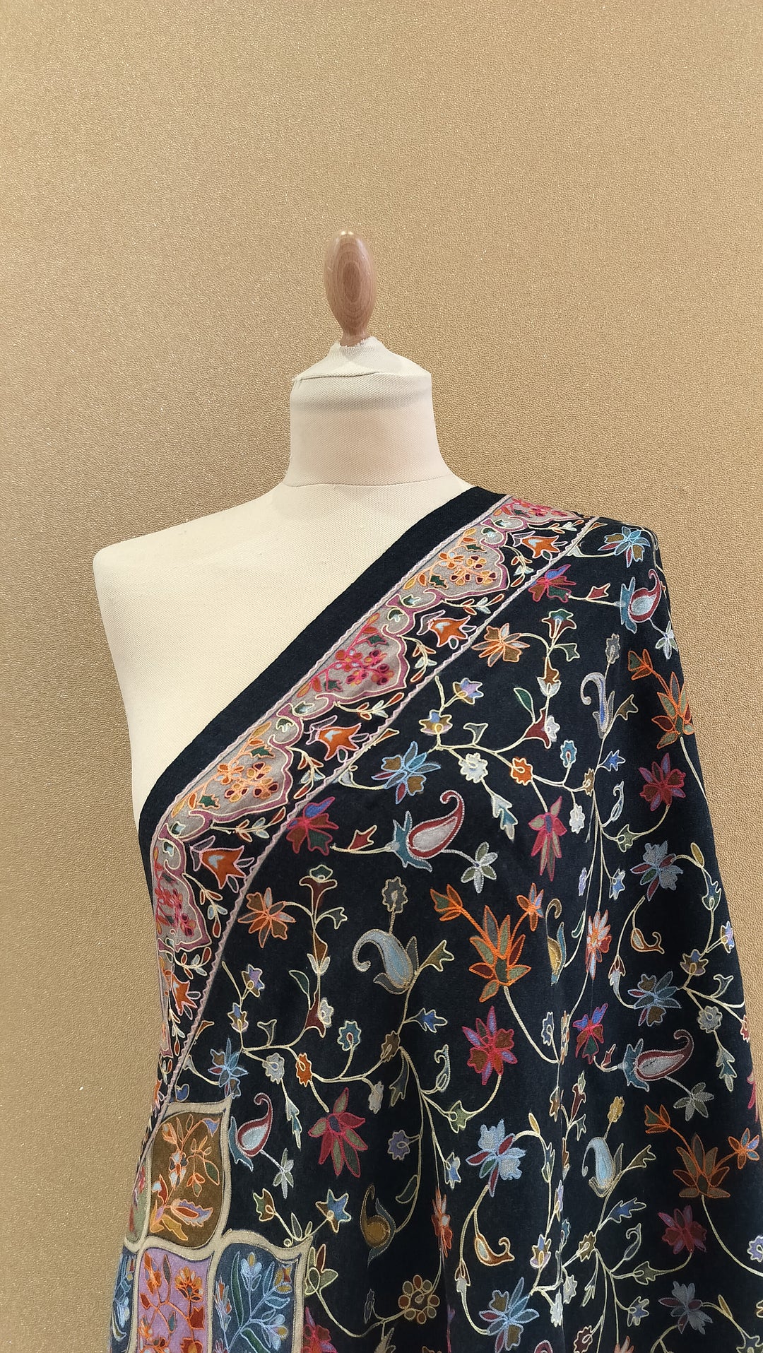 Midnight Onyx Floral Mosaic Embroidered Wrap|House Of Inaayat