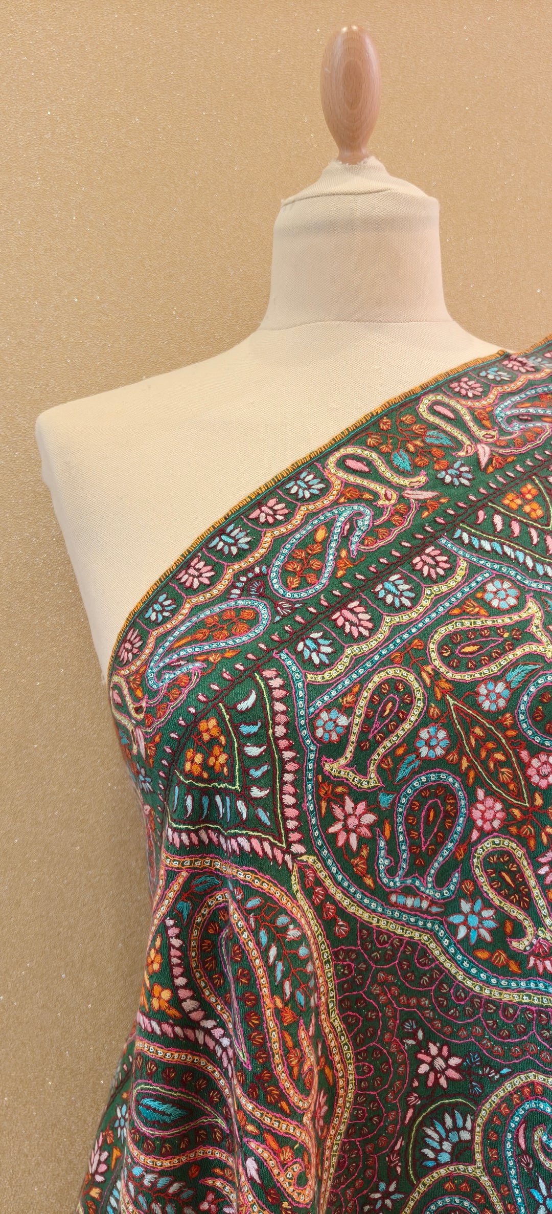 Emerald Paisley Heritage Shawl |House Of Inaayat