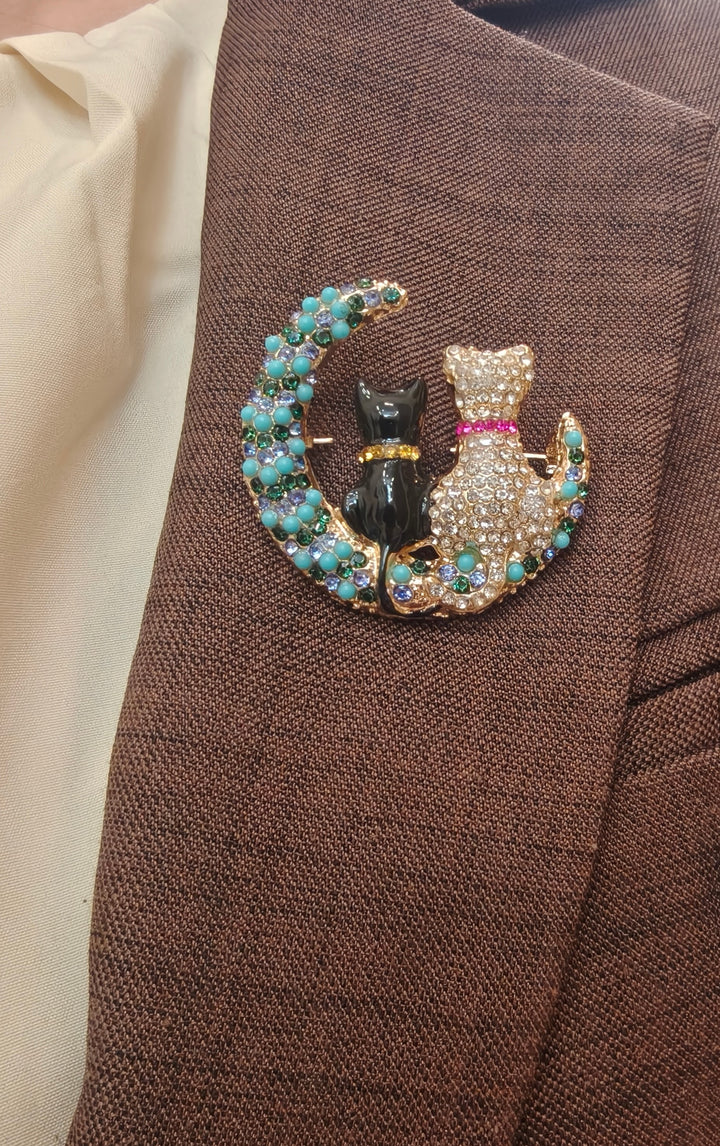 Sparkling Twin Kitty Heart Brooch| Inaayat By Divya Tainmi