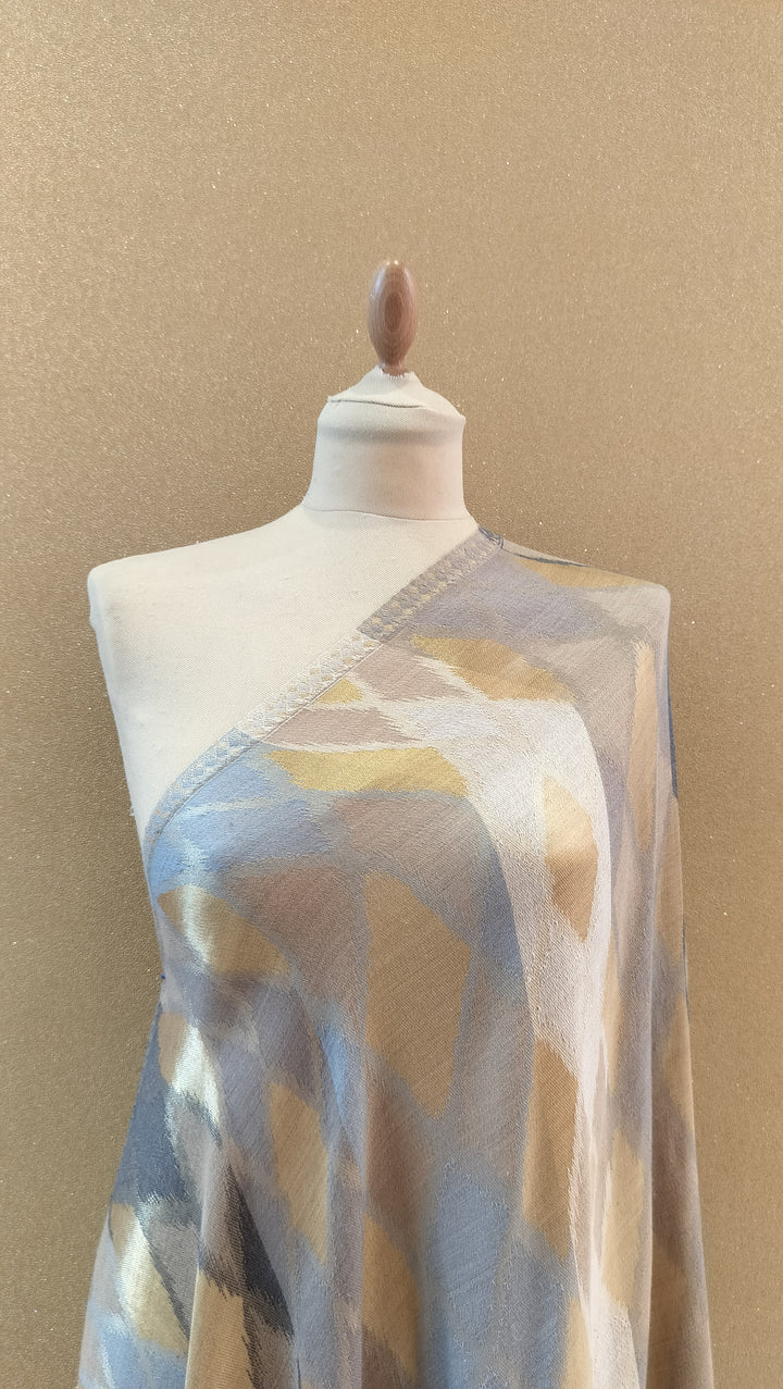 Champagne and Silver Reversable Zari Scarf |House of Inaayat