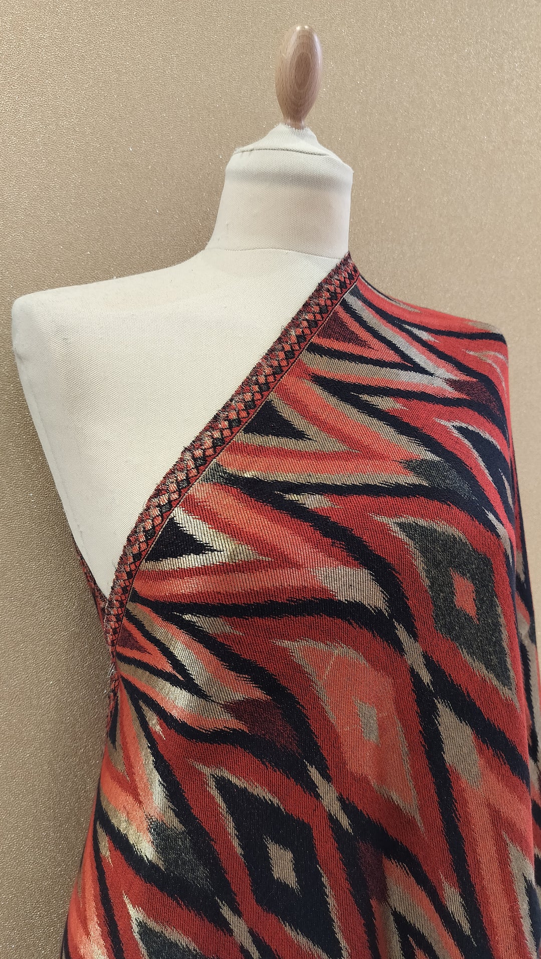 Crimson Gold Reversable Zari Ikat Scarf |House of Inaayat