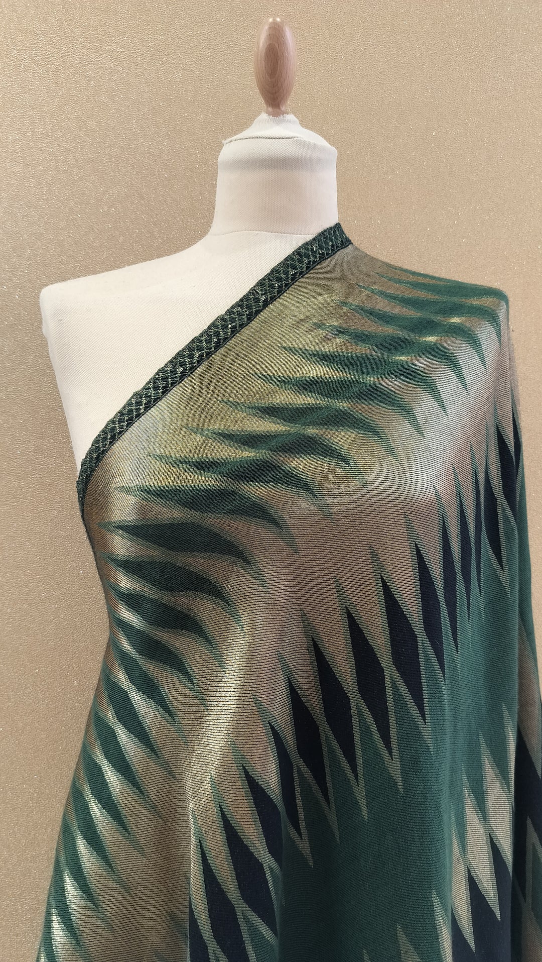 Emerald Gold Reversable Zari Ikat Scarf |House of Inaayat