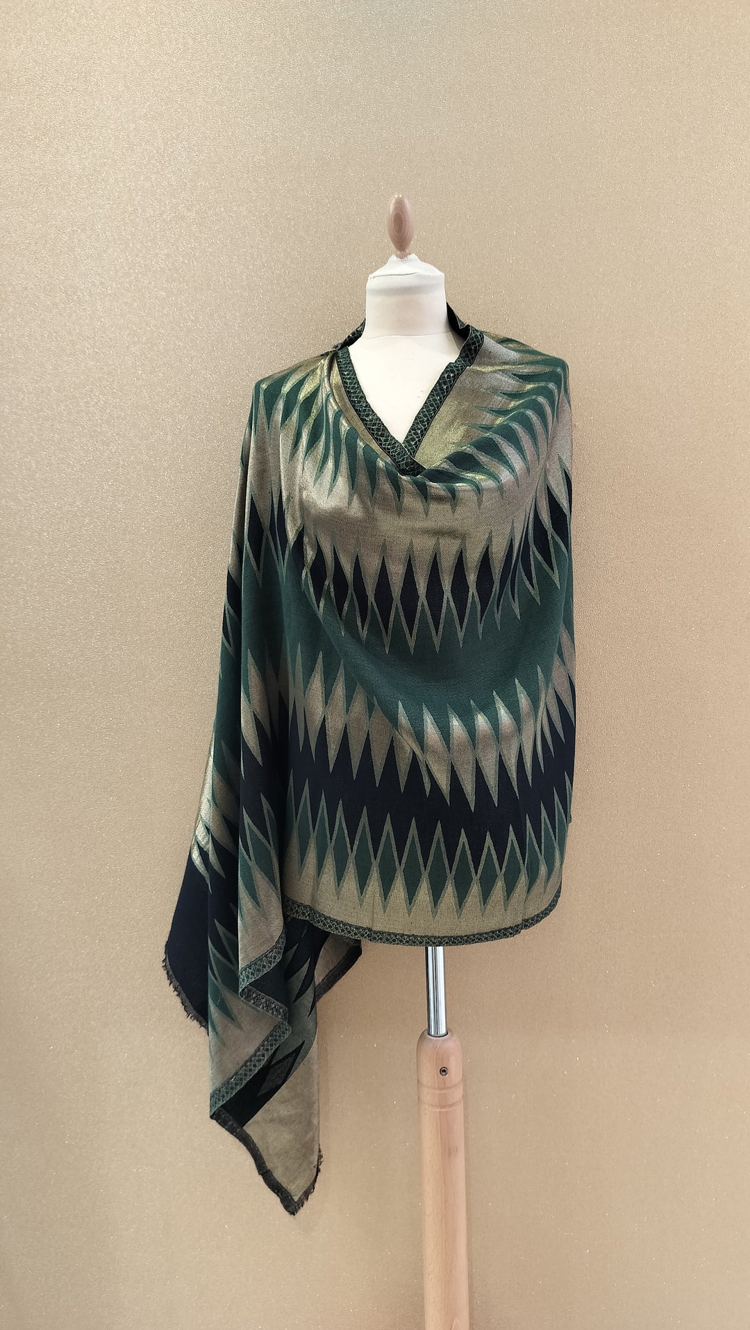 Emerald Gold Reversable Zari Ikat Scarf |House of Inaayat