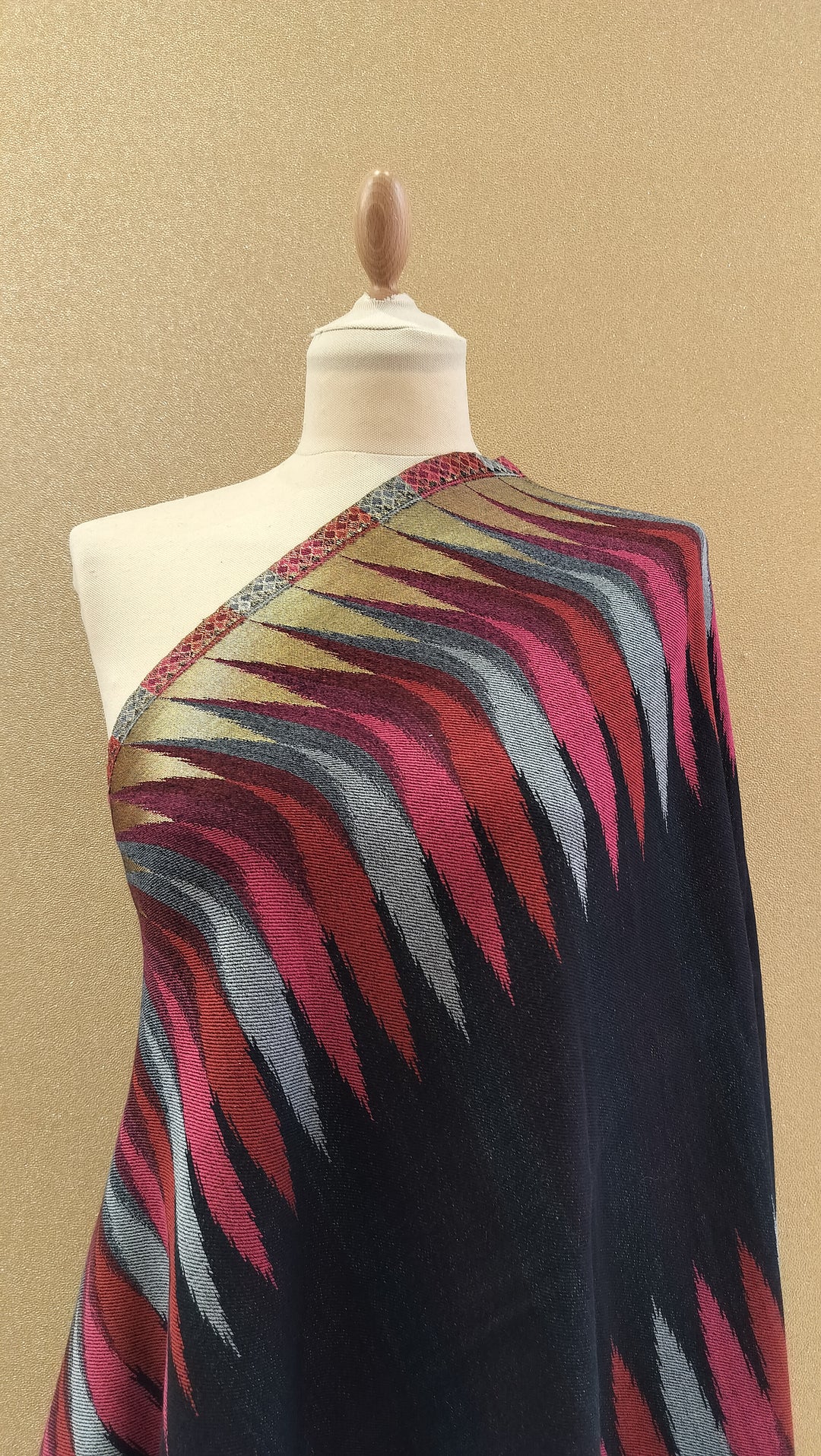 Golden Amber Ikat Reversable Zari Scarf |House of Inaayat