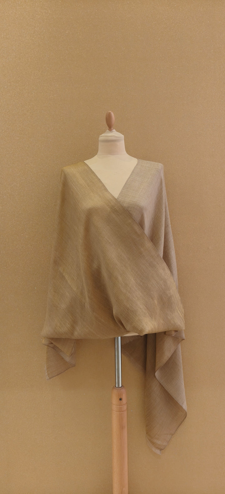 Soft Champagne and Radiant Gold Reversible Zari Scarf |House of Inaayat