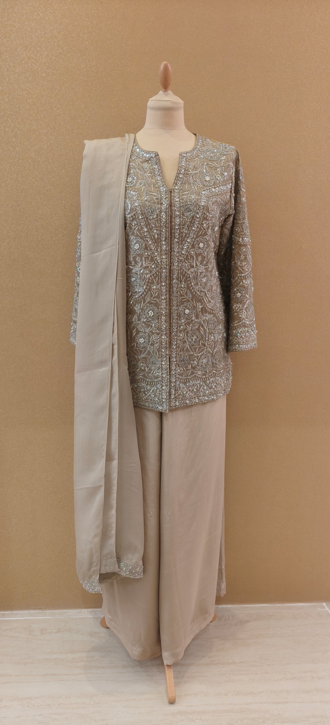 Taupe Embroidered Kurta Set with Dupatta |Basanti Kapde Aur Koffee
