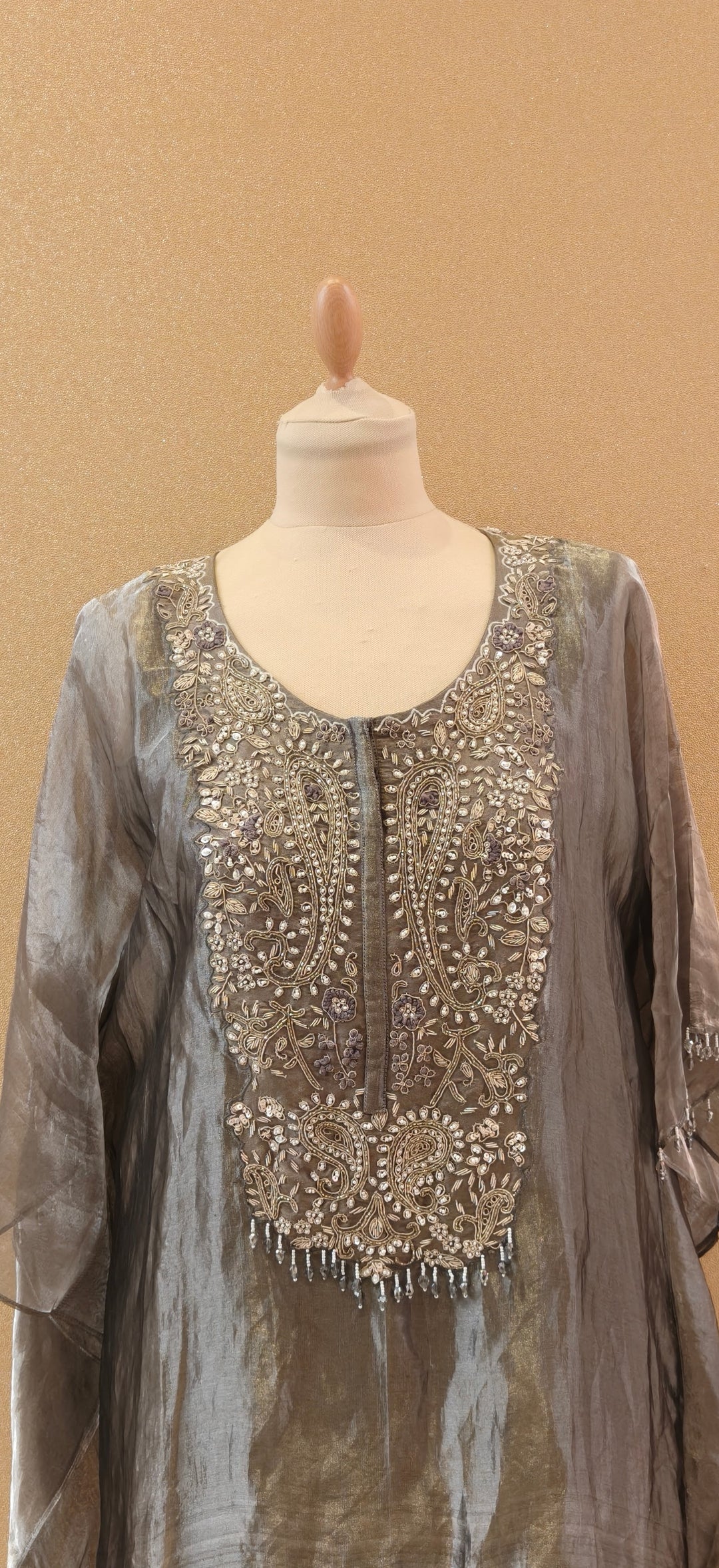 Grey Stillness Embellished Kaftan Set| Basanti Kapde Aur Koffee