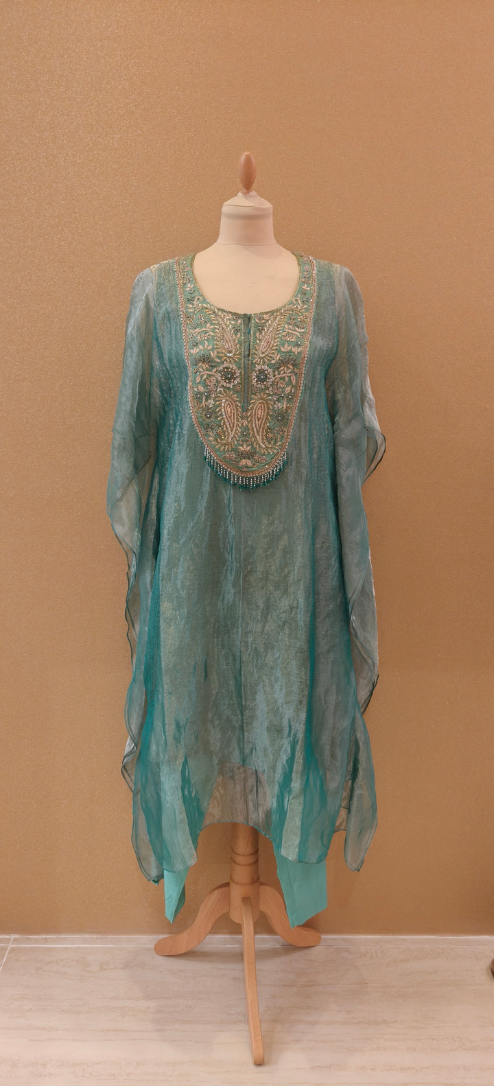 Aqua Stillness Embellished Kaftan Set| Basanti Kapde Aur Koffee