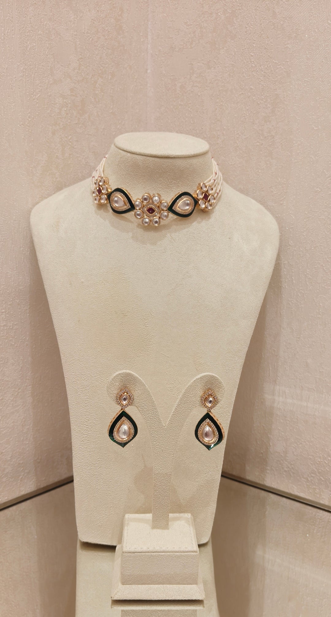 Enamel & Pearl Choker Set|Inaayat By Divya Taimni