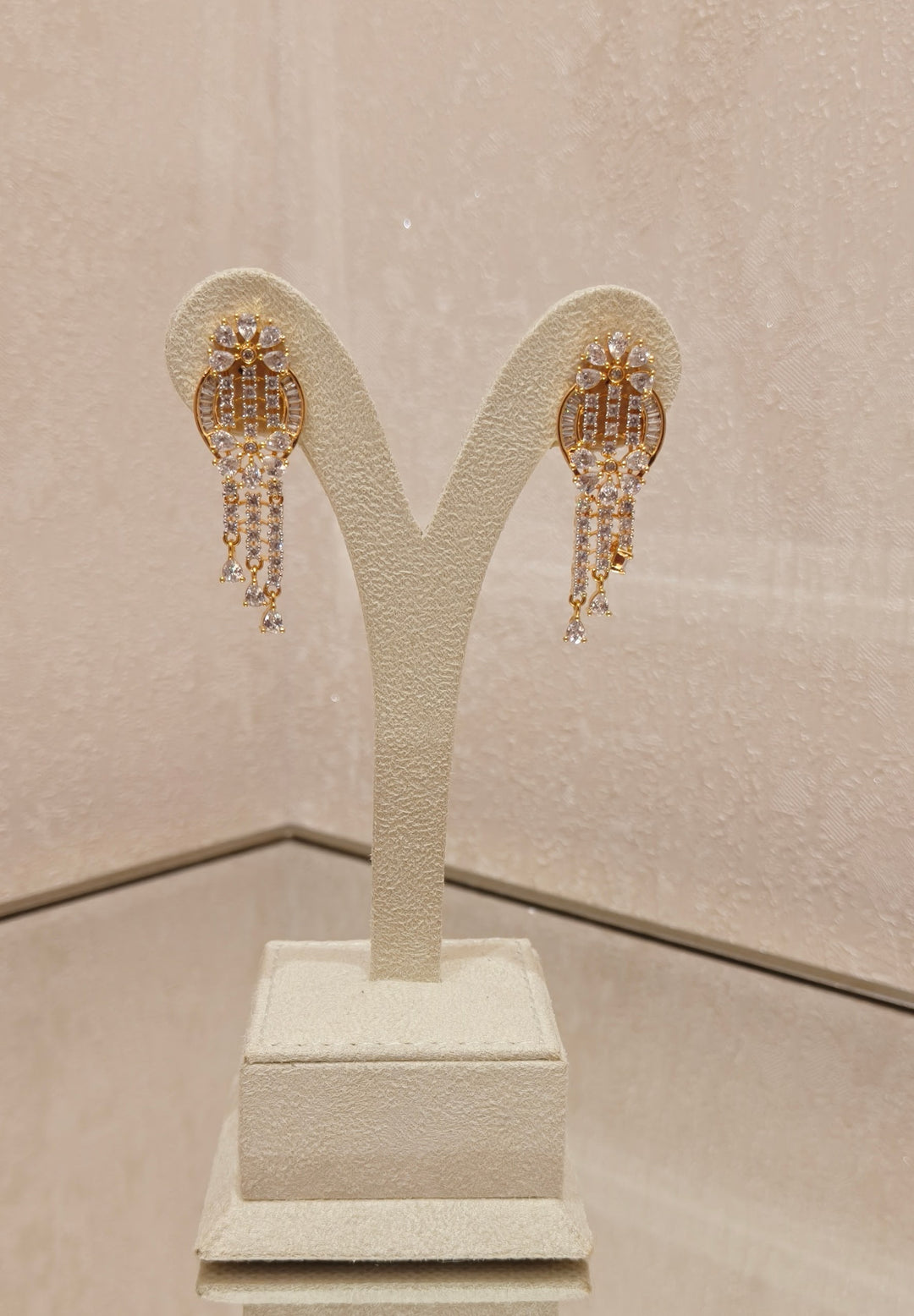 Radiant Crystal Y-Necklace & Earring Set|Inaayat By Divya Taimni