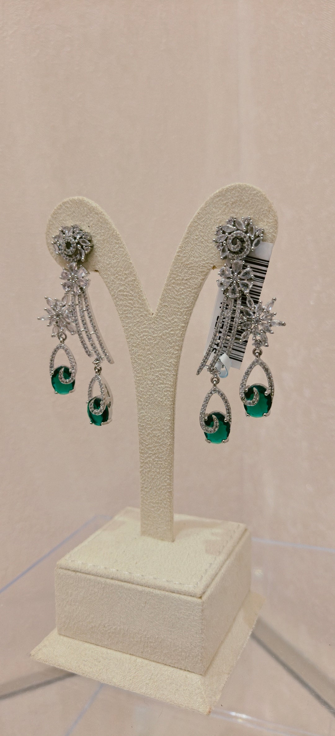 Elegant Emerald Drop Earrings|Inaayat By Divya Taimni