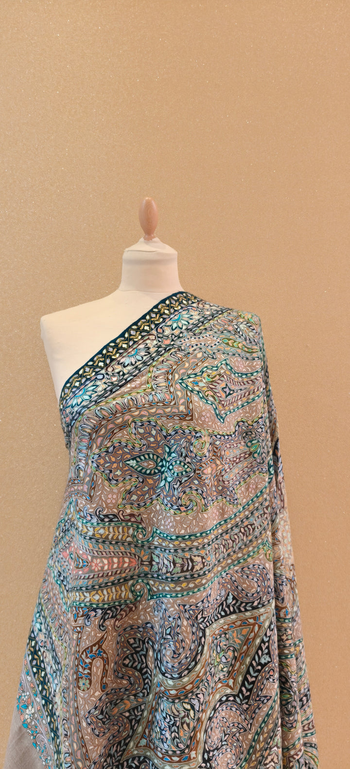 Royal Sozni Hand-Embroidered Jamawar Shawl in Earthy Tones|House Of Inaayat