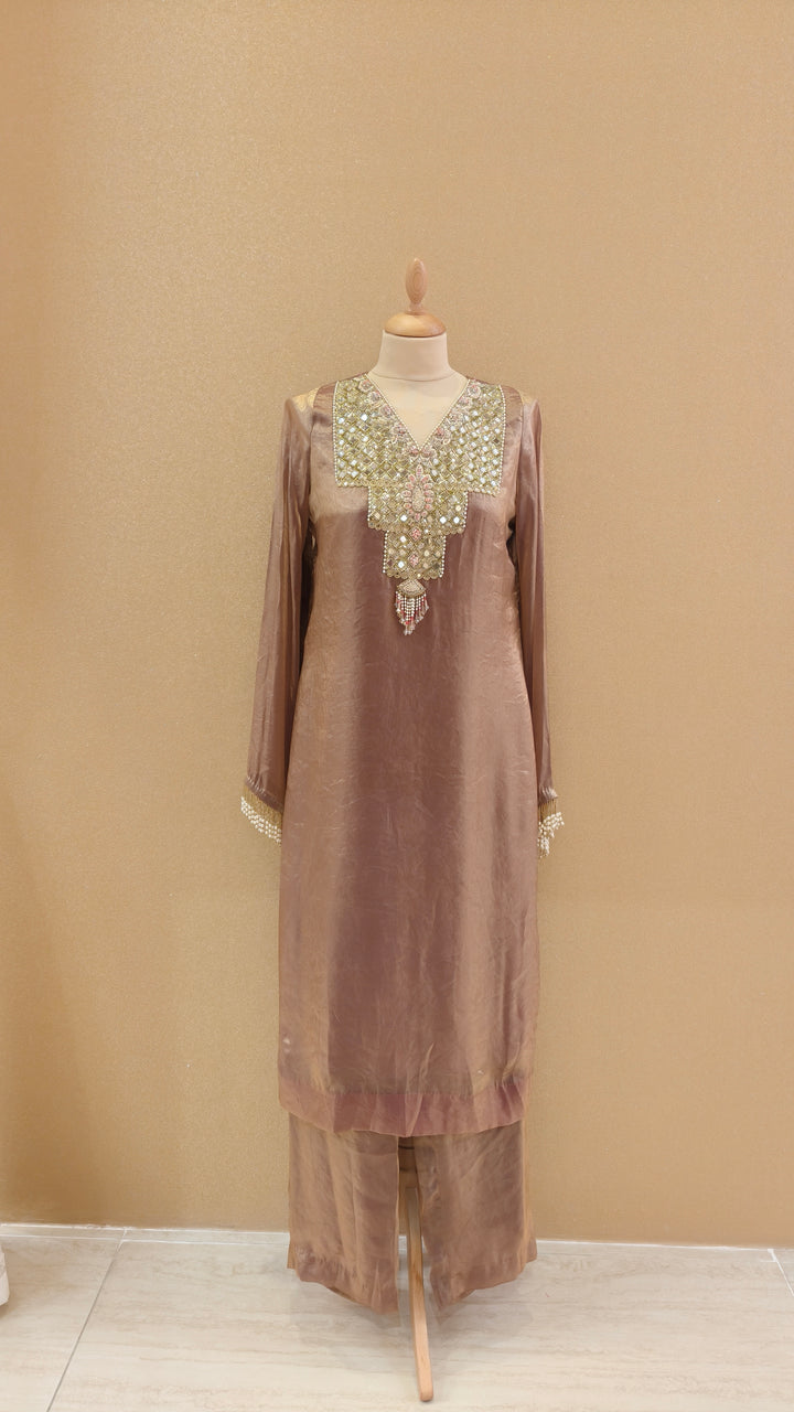 Shahi Bronze Kashmiri Suit| AURAROZE