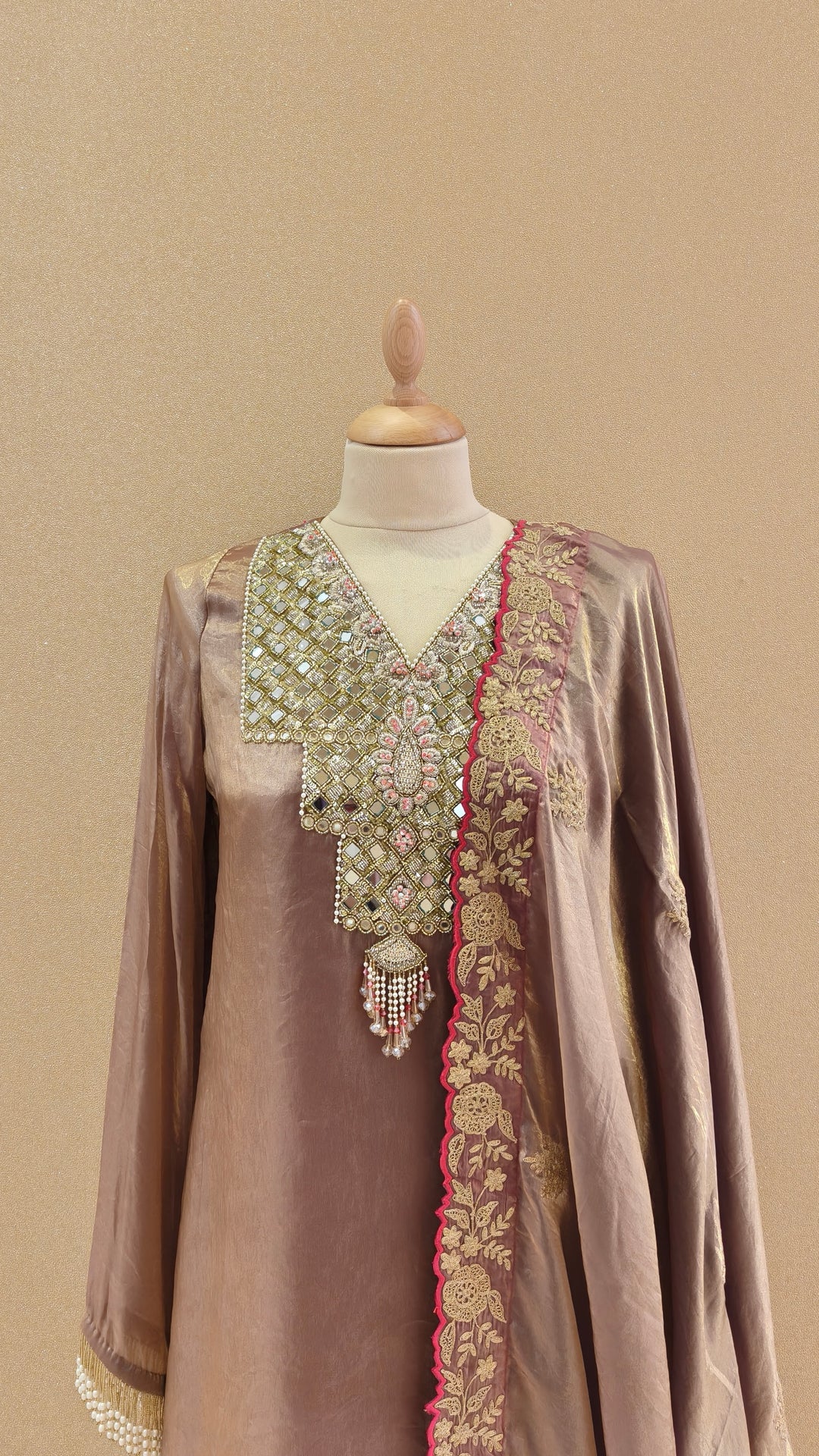 Shahi Bronze Kashmiri Suit| AURAROZE