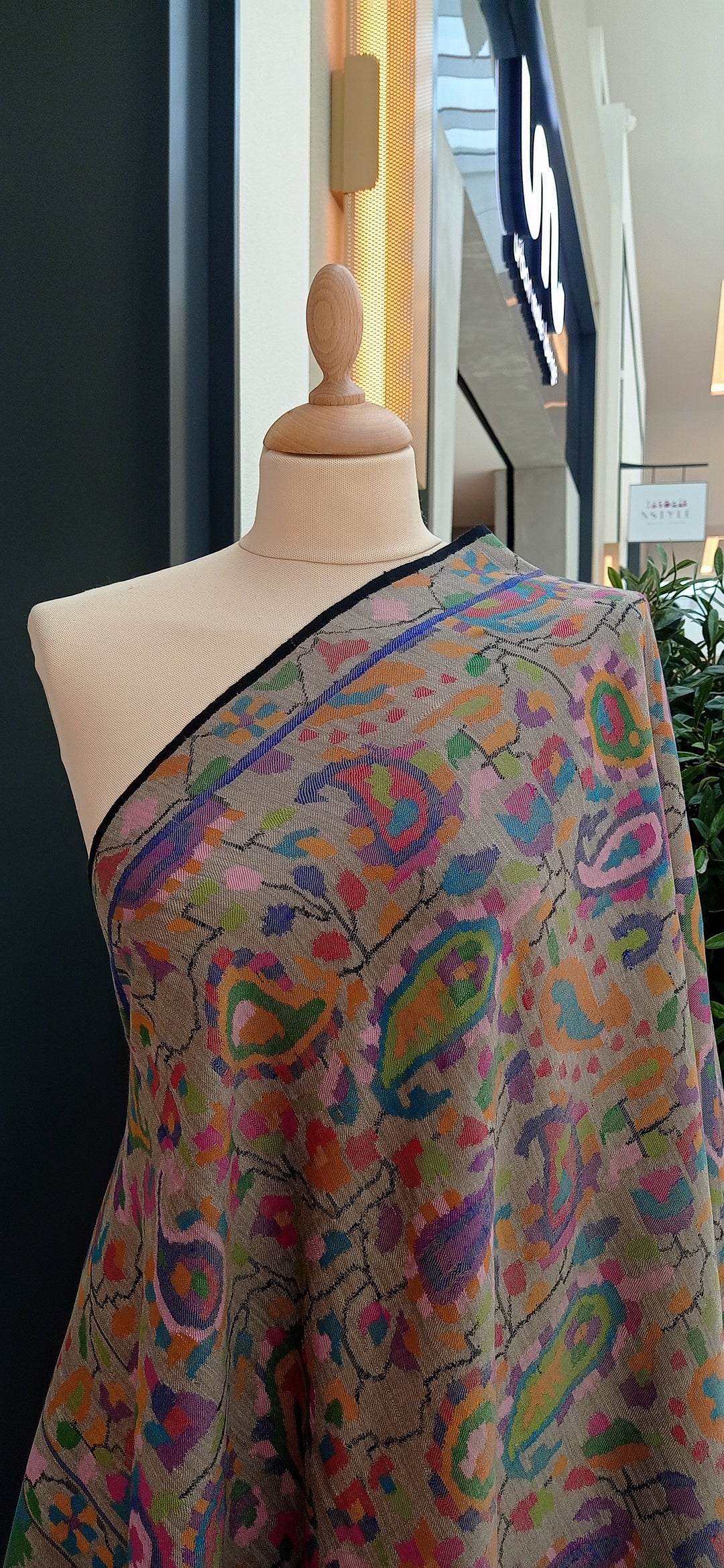 Emaan Light Grey Kashmiri Kani Pashmina Shawl |House Of Inaayat