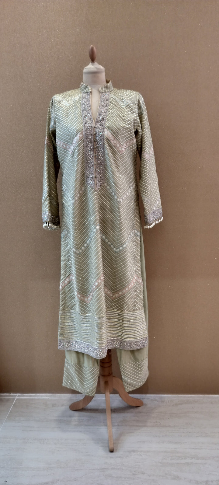 Sage Green Gottapatti Suit|Kuwarani Ritu