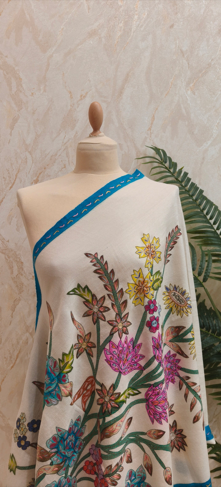 Shipra Ivory Floral Hand-Embroidered Pashmina Scarf | House of Inaayat