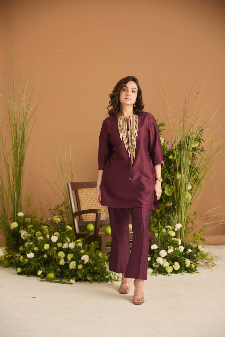 Short Wine Jute Embroidered Kurta Set | Essence by Monika
