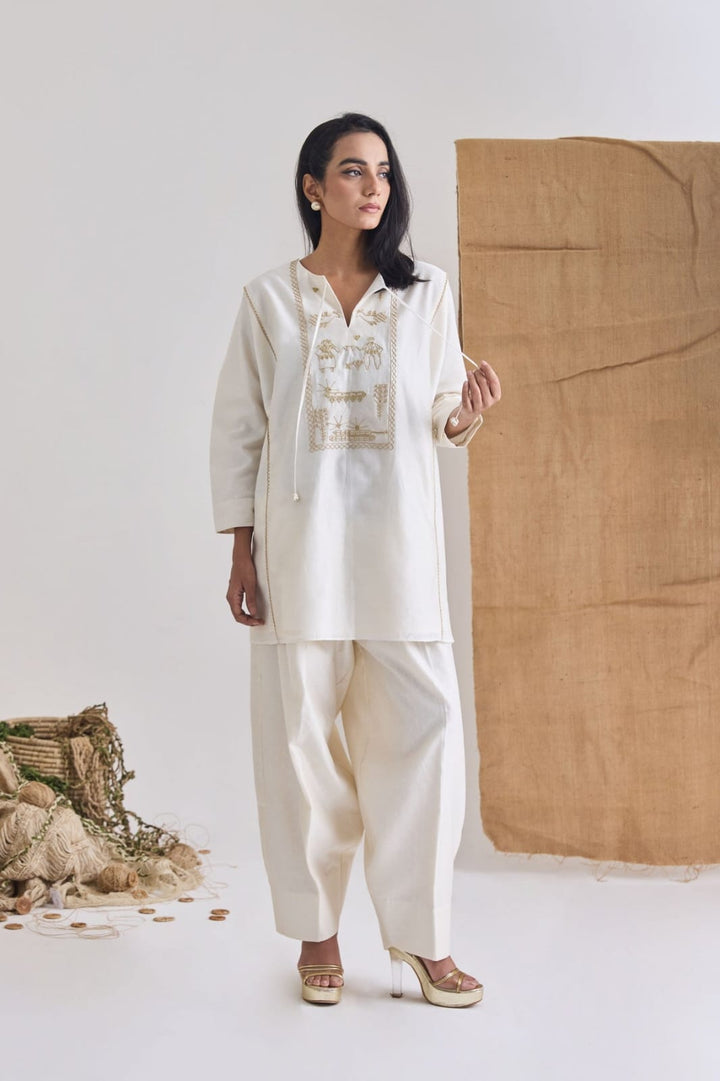 White Chanderi Embroidered Short Kurta Set | Essence by Monika