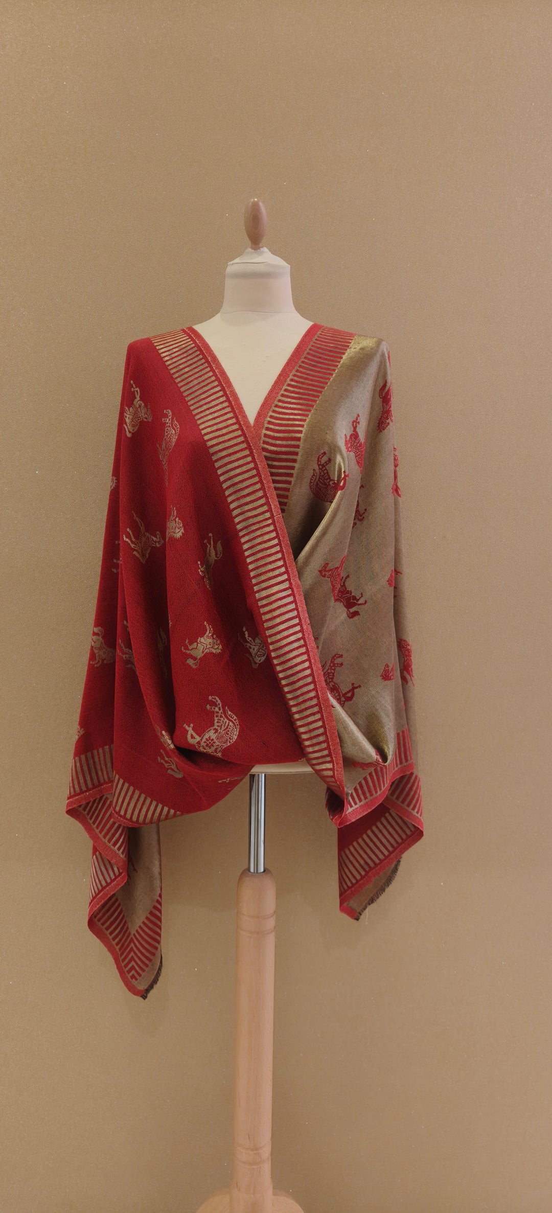 Red Cashmere Horse Scarf |House of Inaayat