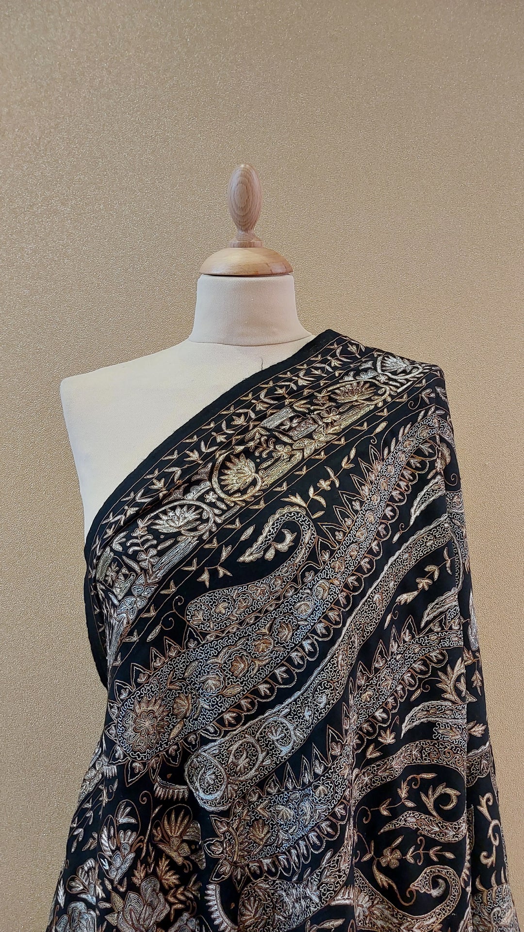 Midnight Black Fine Tilla Embroidered Kashmiri Luxury Shawl |AAMIR