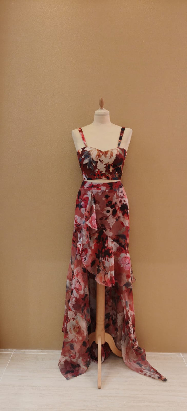 Floral Print Crop Top & High-Low Skirt Set |VARUN BAHL