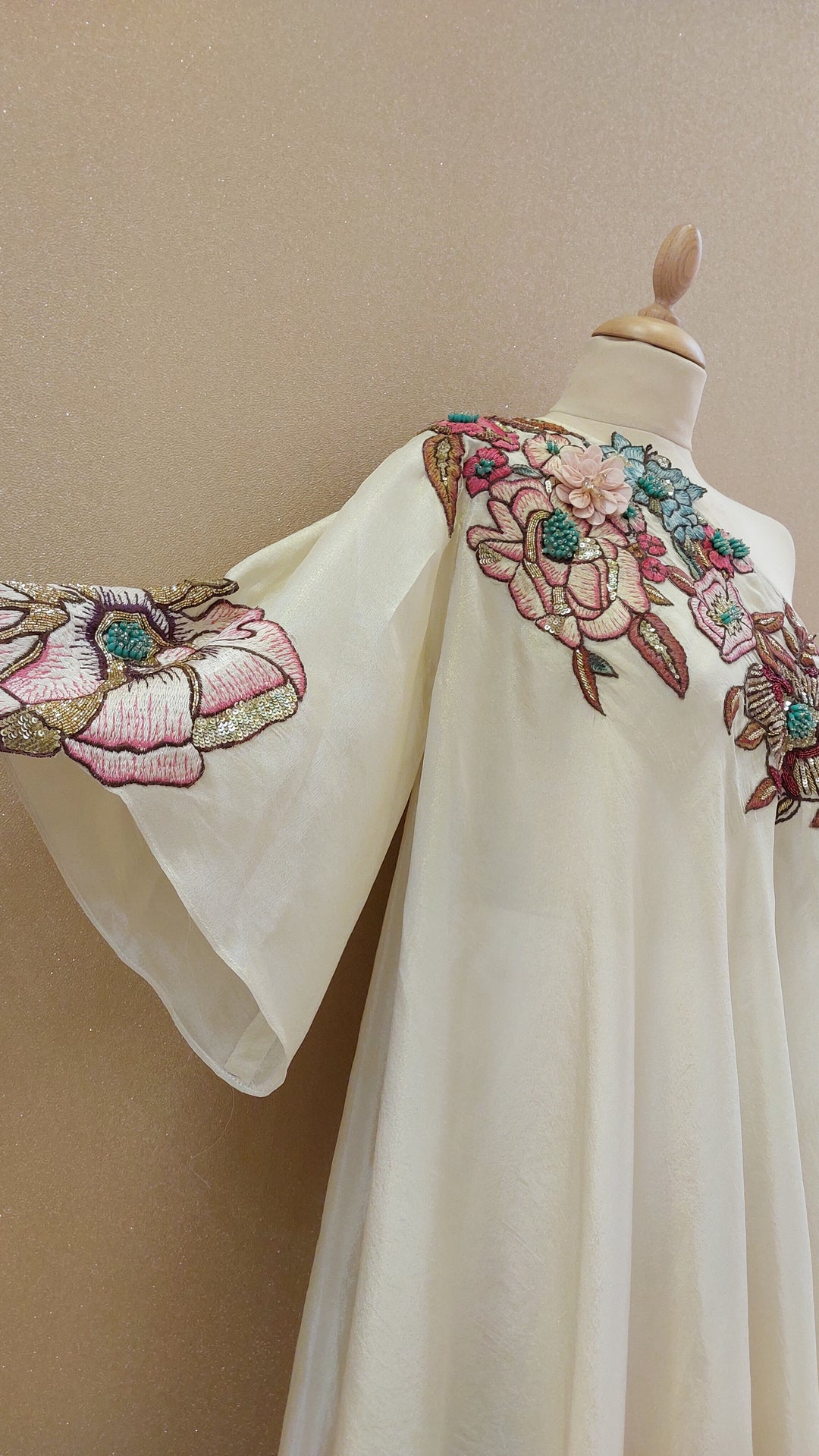 Off-White Asymmetric Kaftan Set |VARUN BAHL